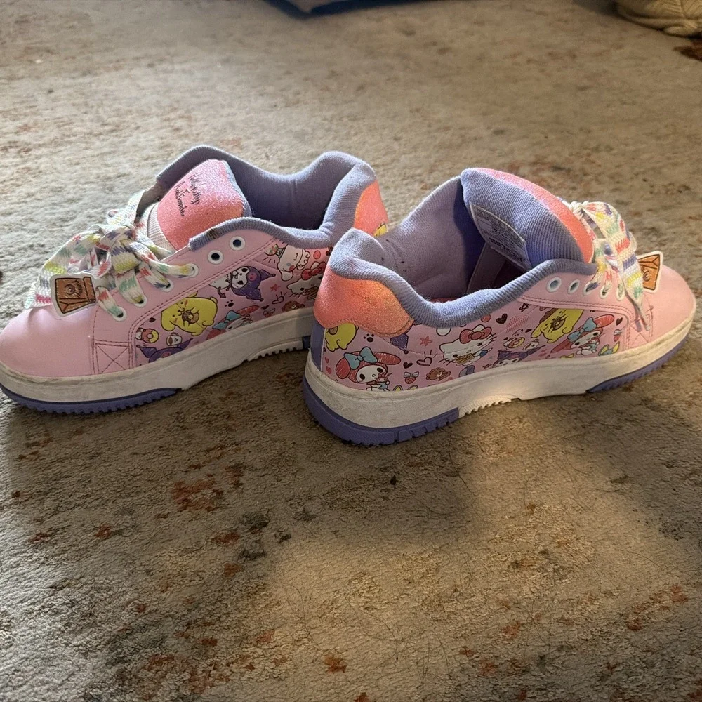 Heelys Hello Kitty and Friends Size 6Y women 7